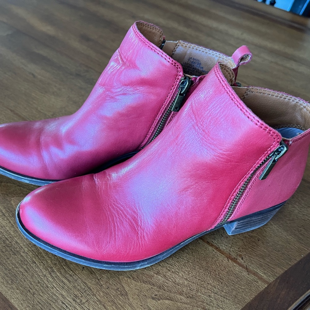 Lucky Brand Basel Red Ankle Boot 7.5